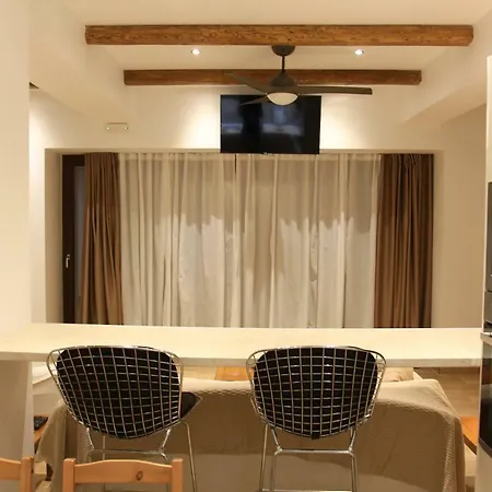 Abraham Apartment *