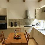 Apartman Abraham Aharávi
