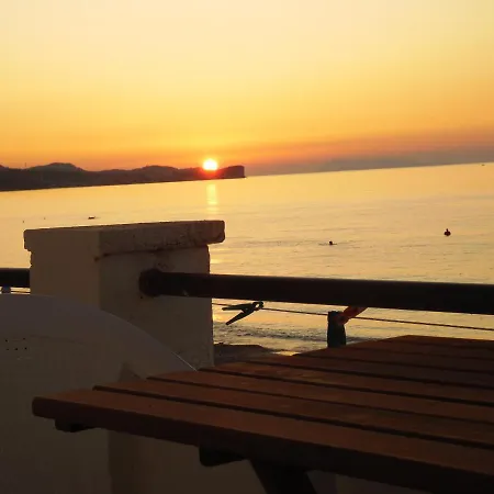 Abraham Lejlighed Acharavi (Corfu)