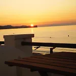 Abraham Διαμέρισμα Αχαράβη